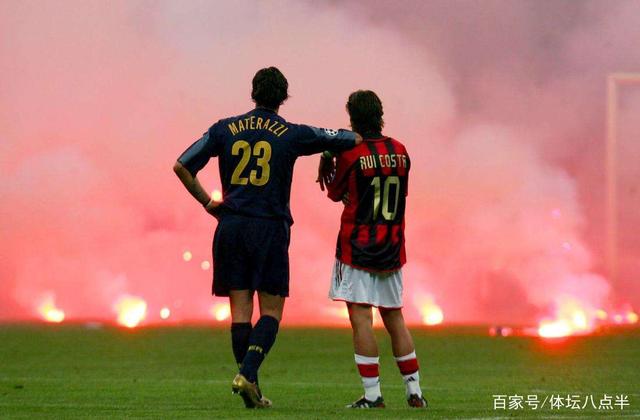 记者：曼城和拜仁有意切尔西19岁中卫阿昌庞，但仍未报价（记者称曼城、拜仁相中切尔西19岁中卫阿昌庞，暂未出价）