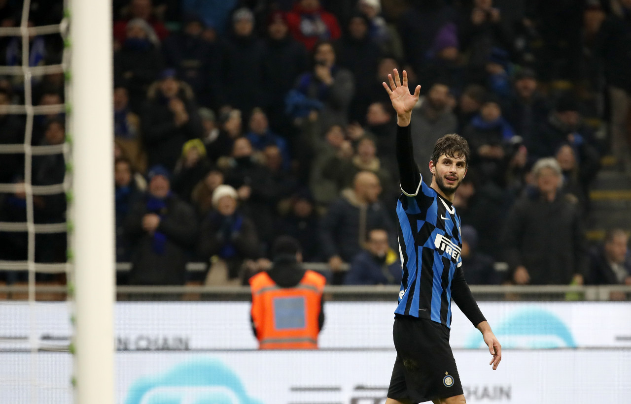 半场：圣吉罗斯联合1-2马赛，哈利利、格林伍德、派尚破门（半场战报：马赛2-1领先圣吉罗斯联合，哈利利、格林伍德、派尚相继建功）