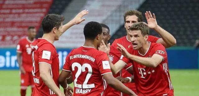 巴萨官方：特尔施特根已获医疗许可，入选对阵法兰克福大名单（巴萨官宣：特尔施特根获准复出，入围对阵法兰克福大名单）