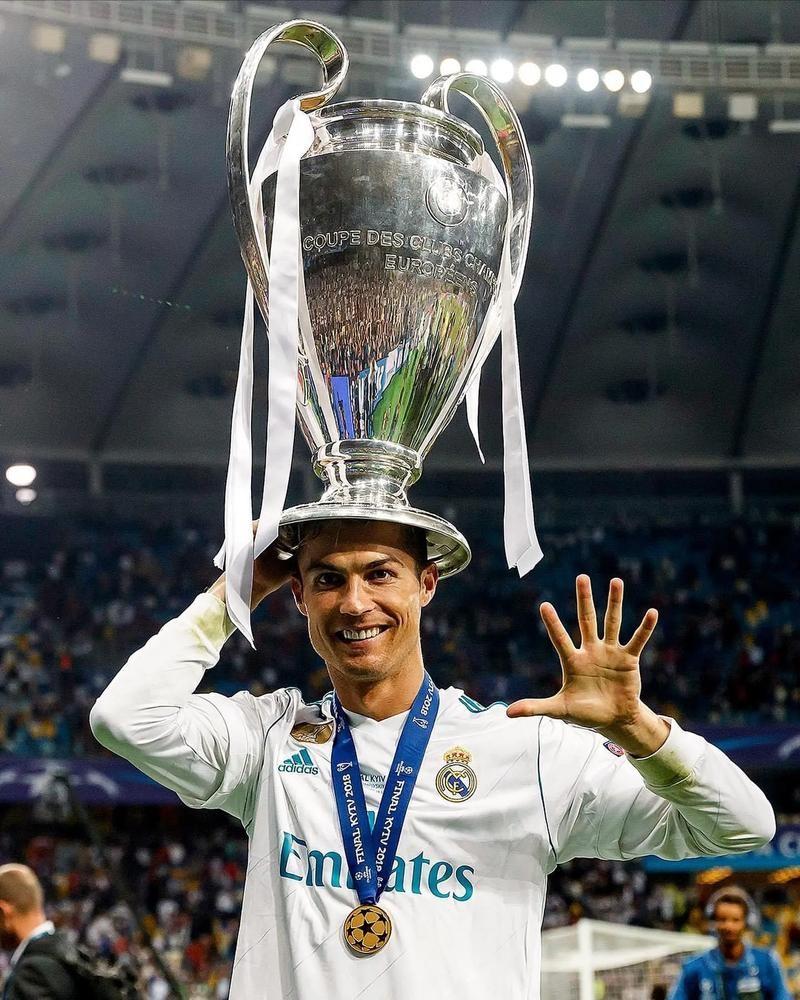 记者：黄潜有意德温特，但不愿意满足热那亚2500万欧的要价（记者：黄潜有意引进德温特，但对热那亚2500万欧标价难以接受）