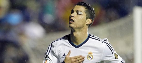 太攀蛇官方：队内得分王麦克维由于孩子出生，缺席今日对阵老鹰（太攀蛇官宣：麦克维喜得贵子，将缺席今日与老鹰之战）